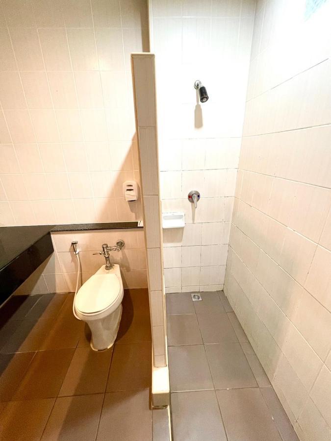 Bansuan Resort Nakhon Sawan Exteriör bild