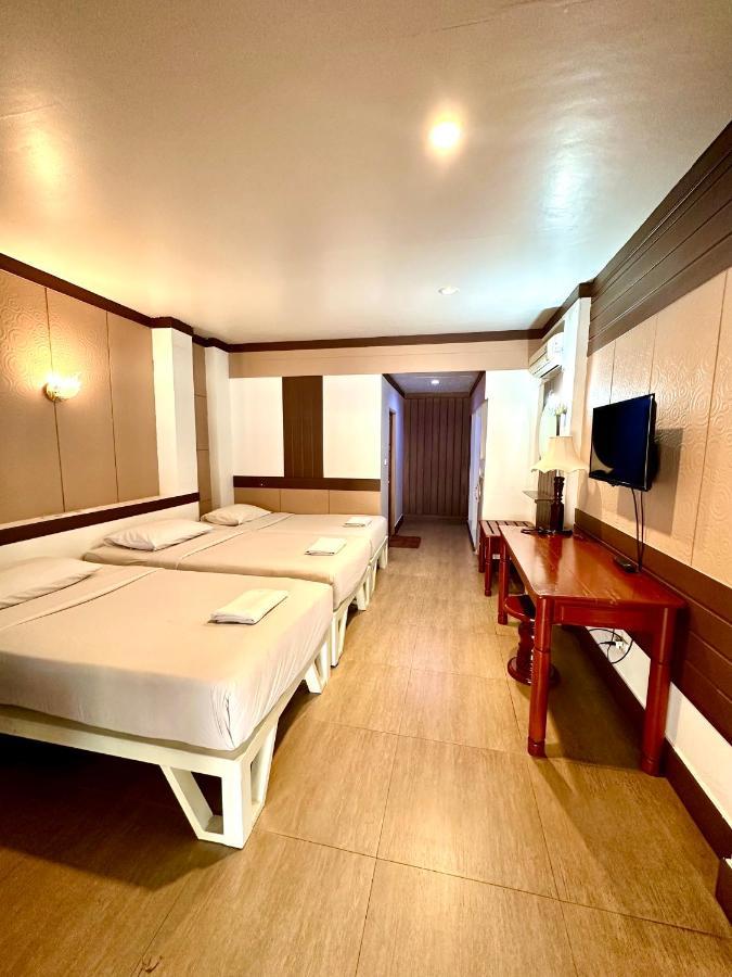 Bansuan Resort Nakhon Sawan Exteriör bild