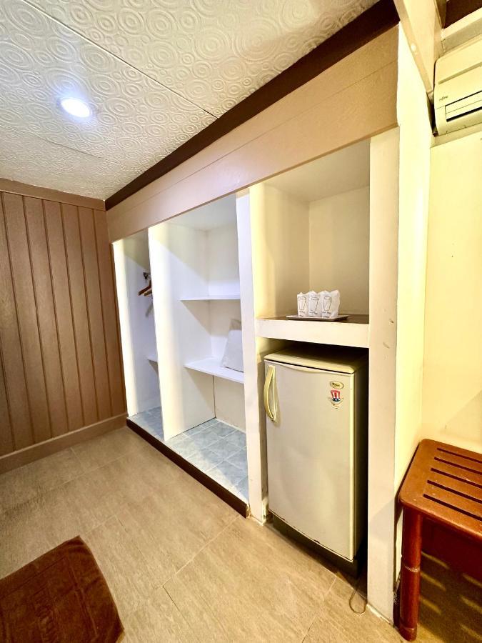 Bansuan Resort Nakhon Sawan Exteriör bild
