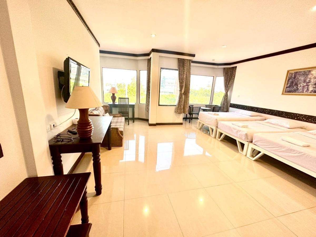 Bansuan Resort Nakhon Sawan Exteriör bild