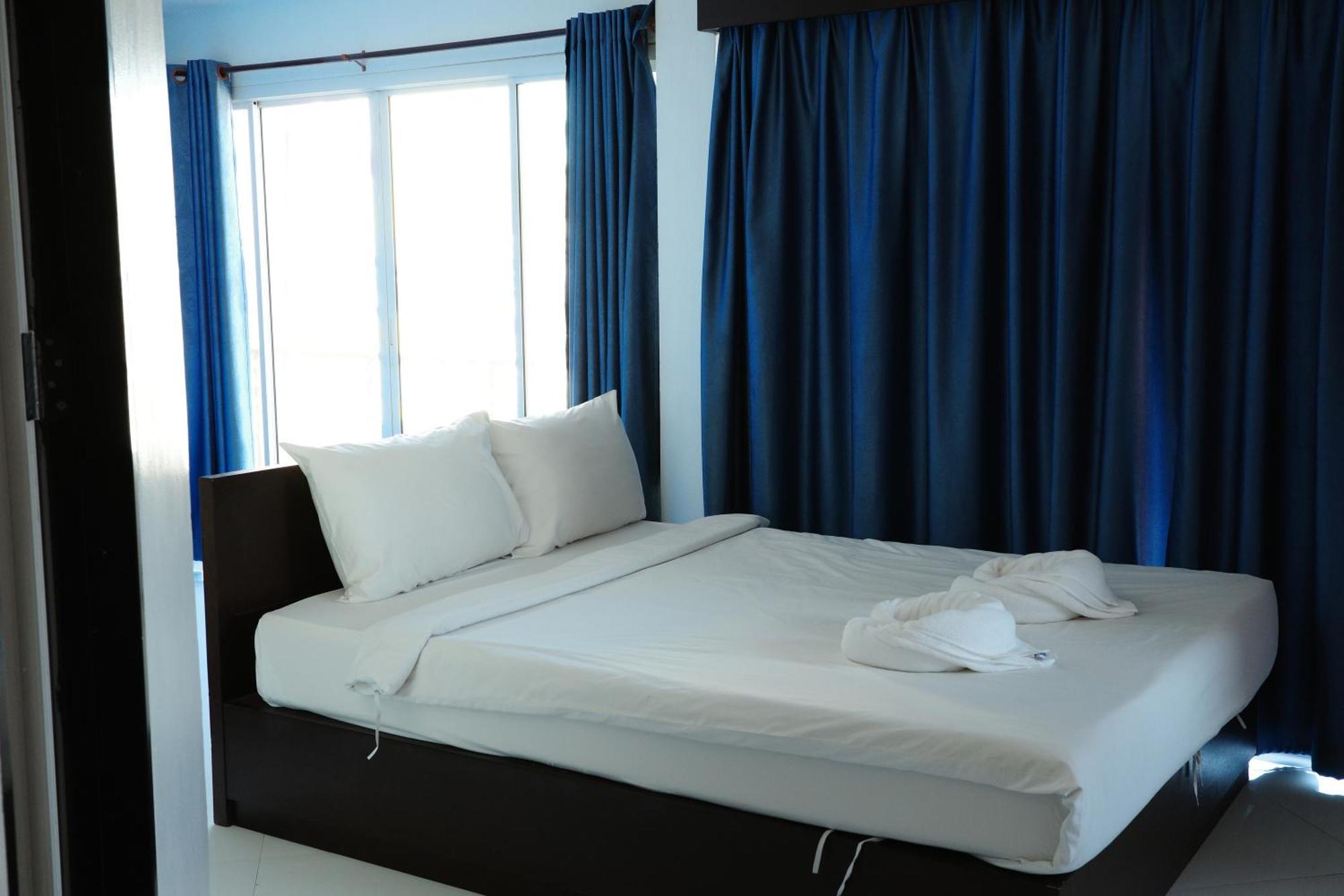Bansuan Resort Nakhon Sawan Exteriör bild