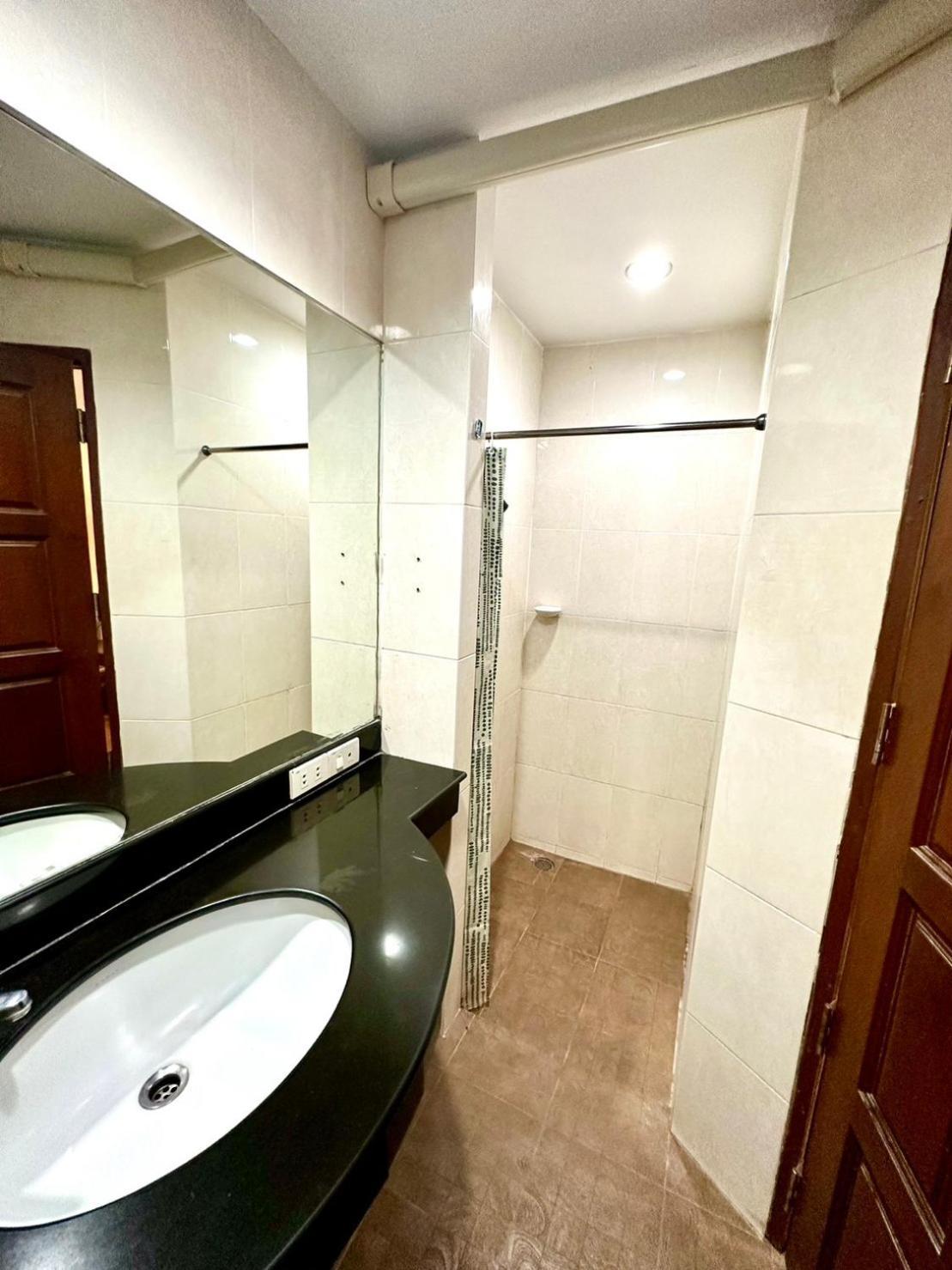 Bansuan Resort Nakhon Sawan Exteriör bild